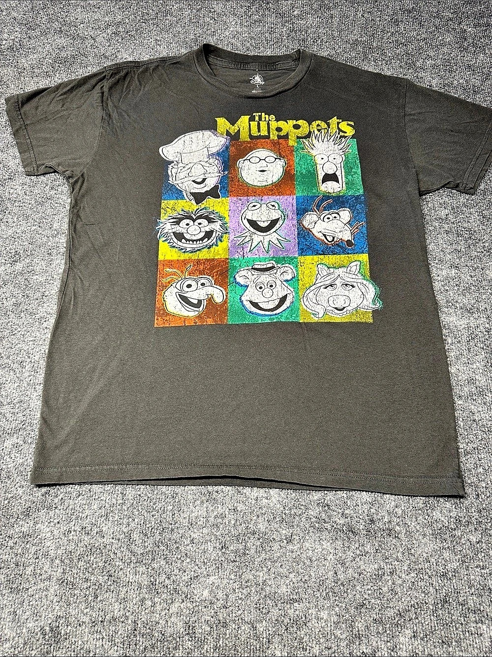 Disney The Muppets graphic tee Graphic Short Sleeve Tee Size Large